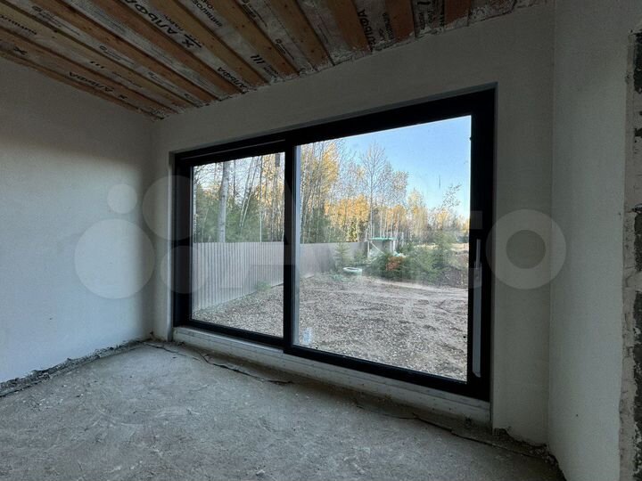 Дом 300 м² на участке 10,4 сот.