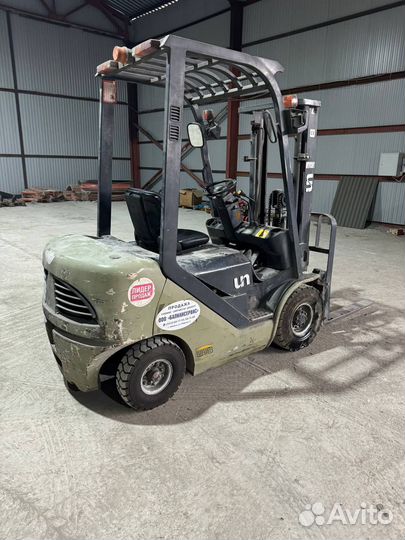 Вилочный погрузчик UN Forklift FD18T, 2011
