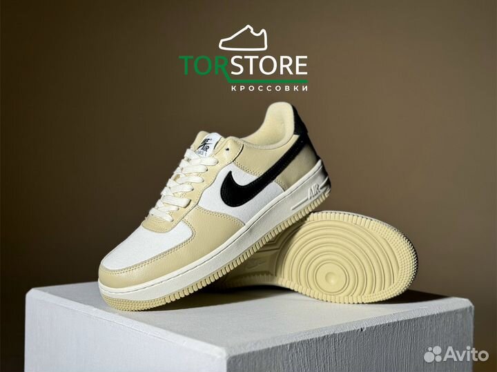 Кроссовки оригинальные Nike Air Force 1