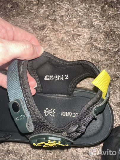 Сандалии доя мальчика 35р