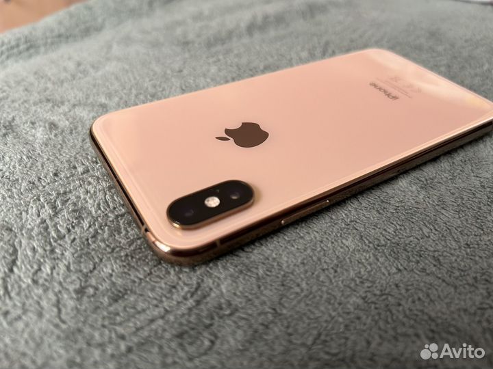 Телефон iPhone xs