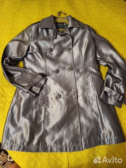 Плащ женский