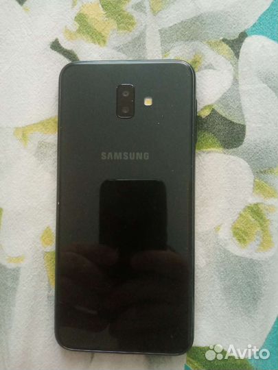 Телефон Samsung galaxy J6+