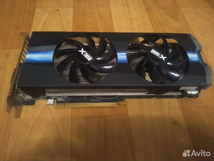 Видеокарта Radeon R9 270X Vapor-X 2GB