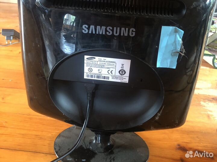 Монитор Samsung модель 732n