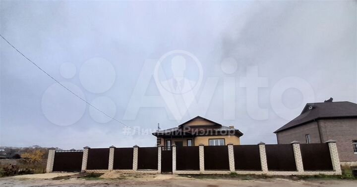 Дом 313,1 м² на участке 10 сот.