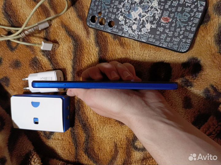 TECNO Pova 4, 8/128 ГБ