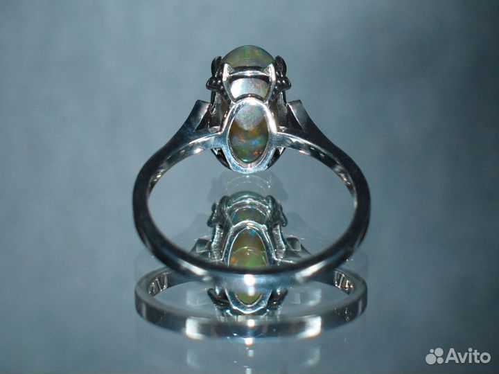 Серебряное кольцо. Опал