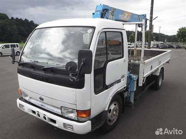 Стекло лобовое Nissan Atlas G4H41 FD42 1993