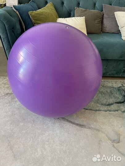 Гимнастический мяч фитбол