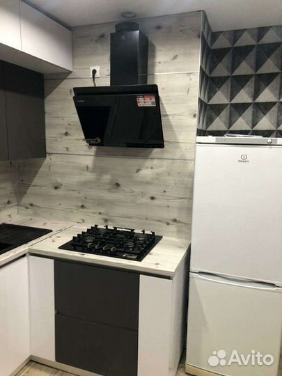 Кухни без ручек на заказ