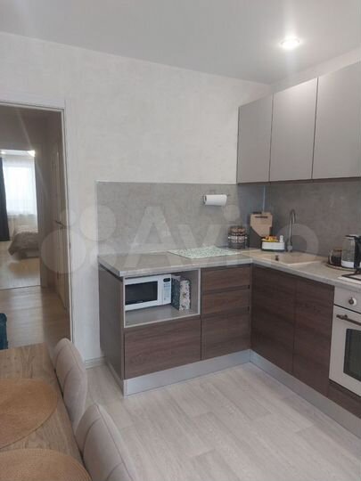 2-к. квартира, 57 м², 4/10 эт.