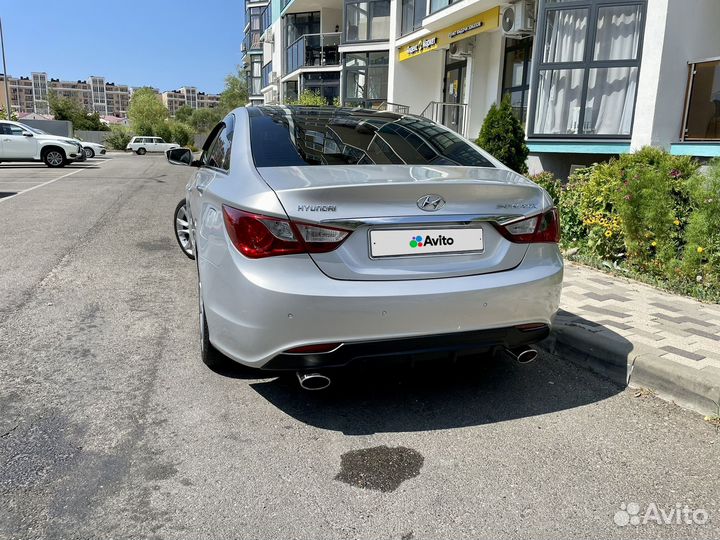 Hyundai Sonata 2.0 AT, 2011, битый, 187 000 км