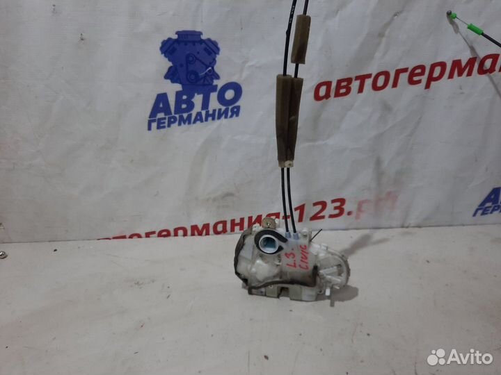 Замок двери задний левый Honda Civic viii