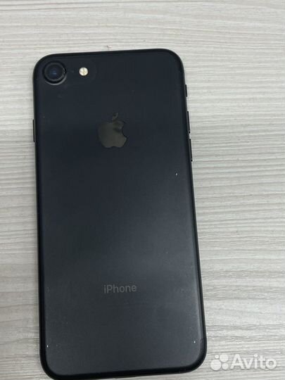 iPhone 7, 32 ГБ