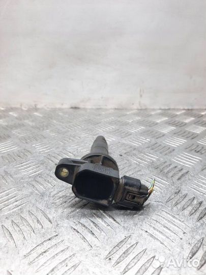 Катушка зажигания Toyota Yaris хэтчбэк 3 дв. 1.3