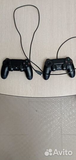 Игровая приставка ps4