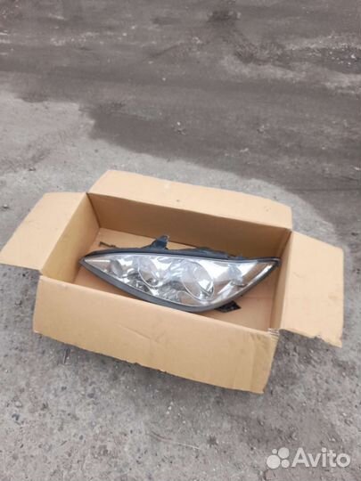 Фара левая toyota camry 30