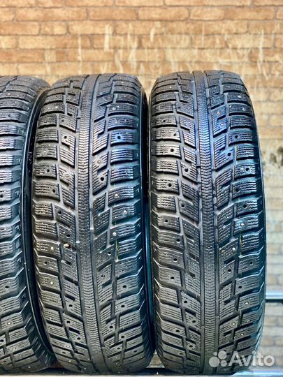 Kumho I'Zen KW22 215/65 R16