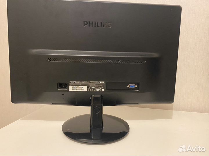 Монитор Philips 223v