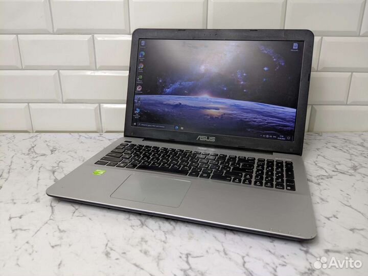 Ноутбук Asus core i7+ram 8gb+SSD+HDD