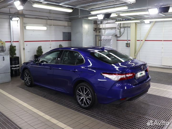 Toyota Camry 2.5 AT, 2021, 12 000 км