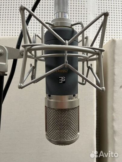 Микрофон SE electronics Z 5600A II