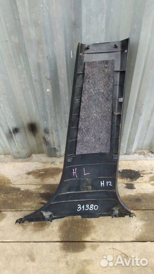 Обшивка средней стойки левая Toyota Highlander 2