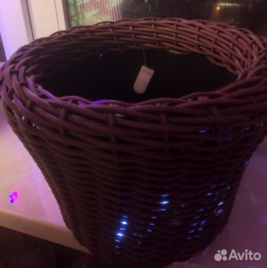 Кашпо из искусственного ротанга