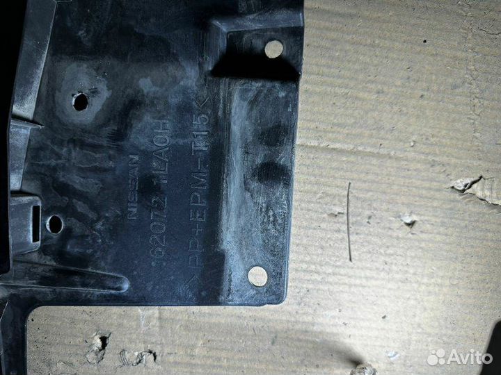 Накладка на бампер Infiniti Qx56 Z62 VK56VD