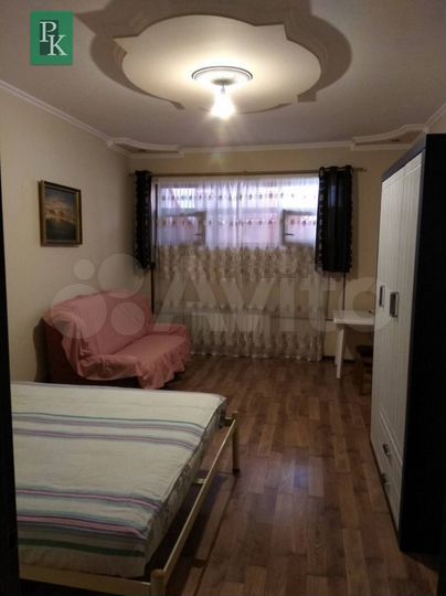 5-к. квартира, 170 м², 1/4 эт.