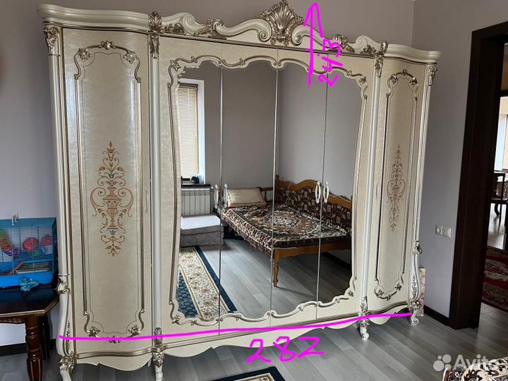 Спальный гарнитур