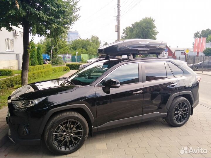 Автобокс Broomer черный глянец на Rav-4