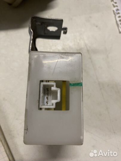 Блок электронный Nissan Almera classic B10