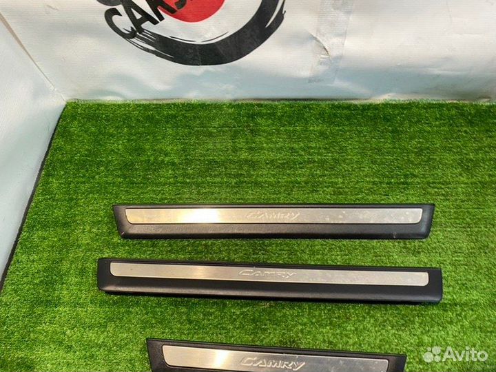 Порожек пластиковый(2) Toyota Camry AVV50 2AR-FXE