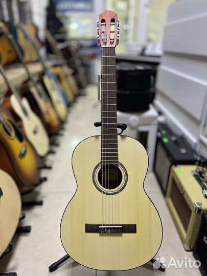 Классическая гитара