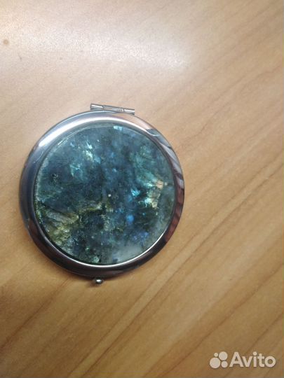 Зеркало карманное