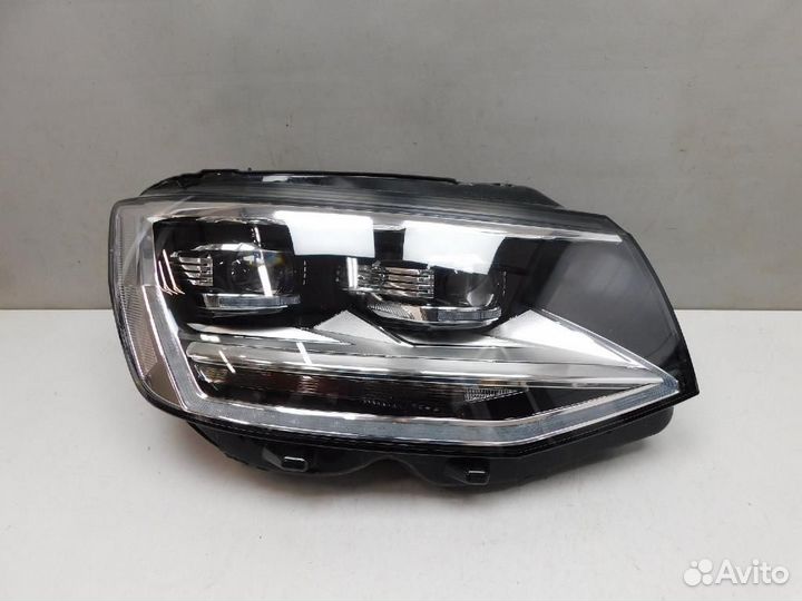 Фара правая Volkswagen California/Caravelle/Multiv