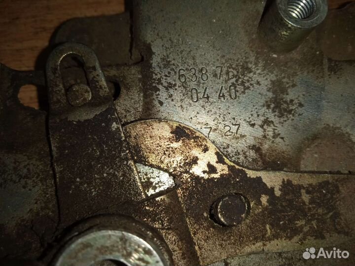 Замок сдвижной двери Mercedes W638 Vito Мерседес