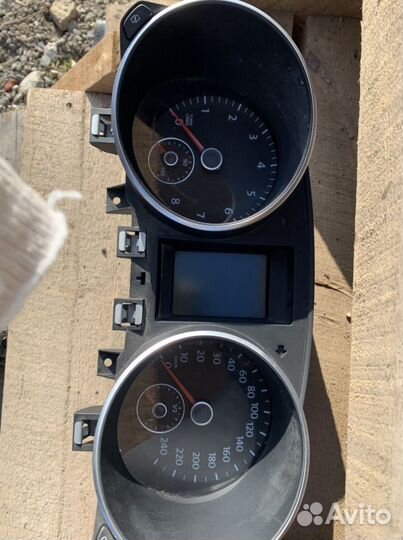 Приборная панель фольцваген гольф 6,джета