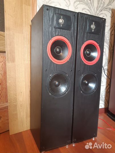 Акустические колонки JBL TLX 400