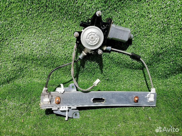 Стеклоподемник задний правый mazda Tribute EP3W