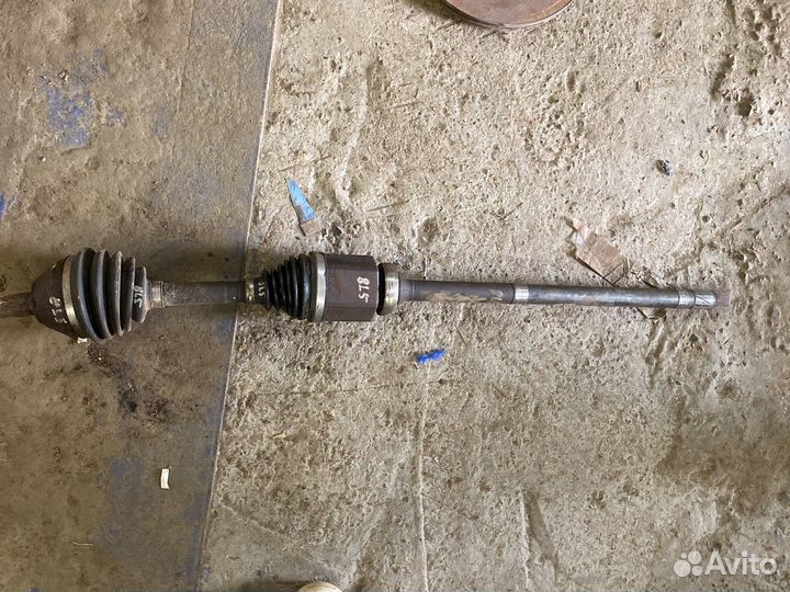 Передний шрус полуось Land Rover Freelander 2