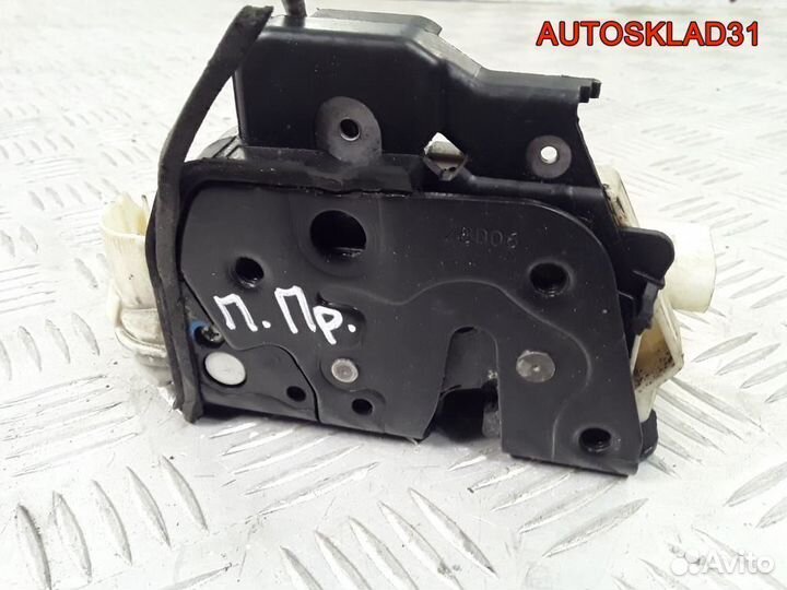 Замок двери передней правой Audi A4 B7 8E2837016AA