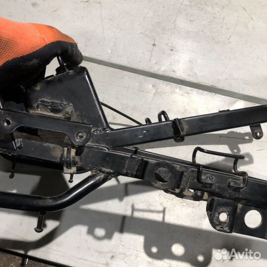 Подрамник для Suzuki SV650 99-02