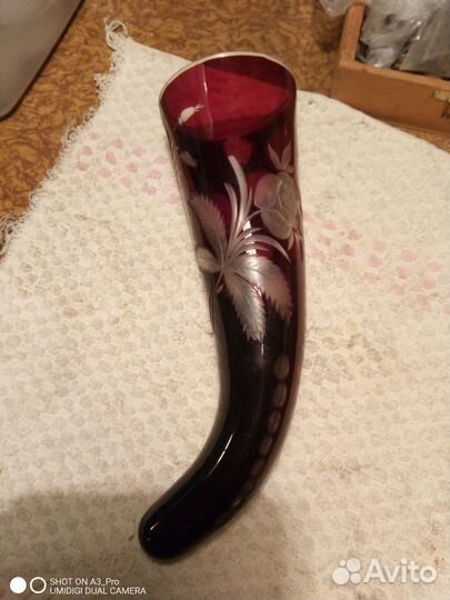 Рога из цветного стекла