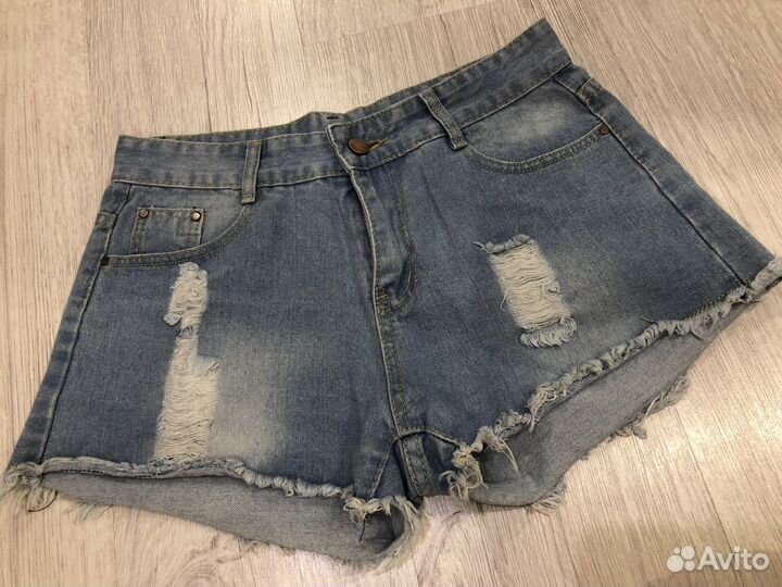 Новые джинсовые шорты