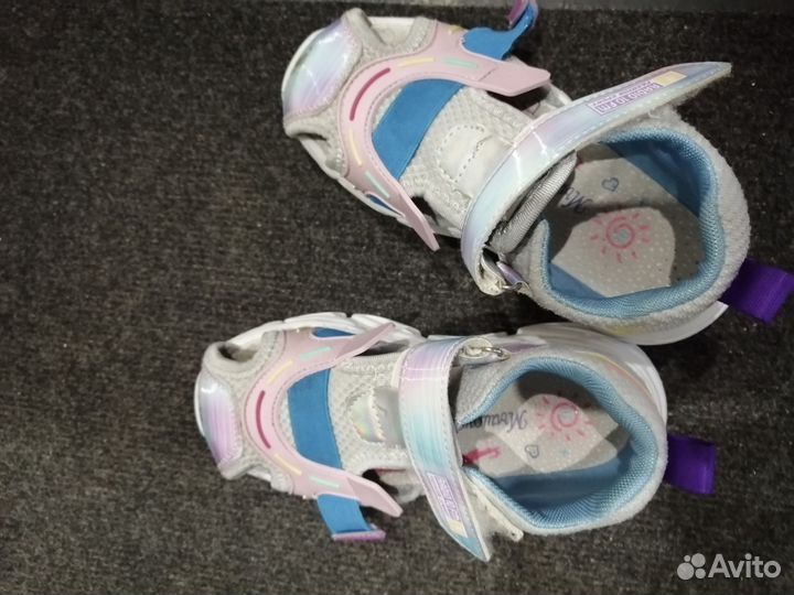 Отдам за коробку шариков несквик