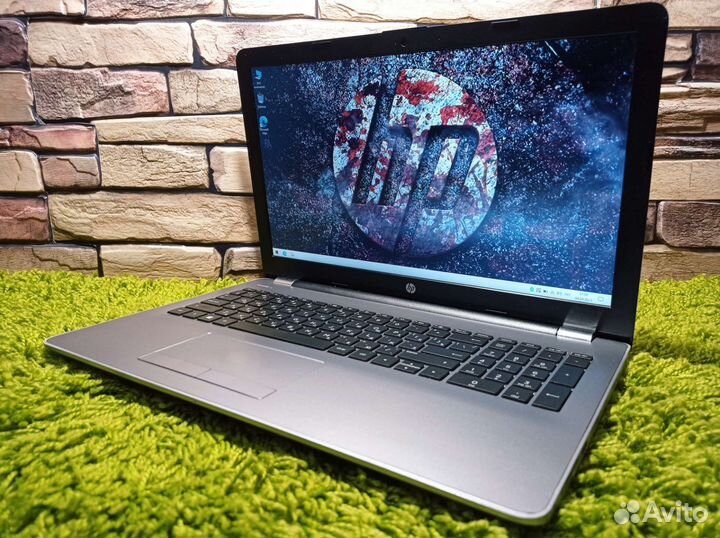 Новое состояние HP Core i5-7200 8Gb NVMe FullHD