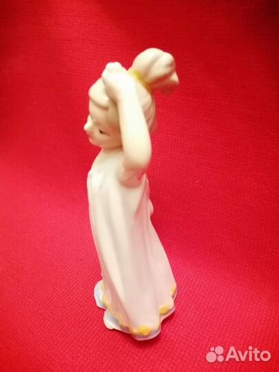 Девочка с мишкой